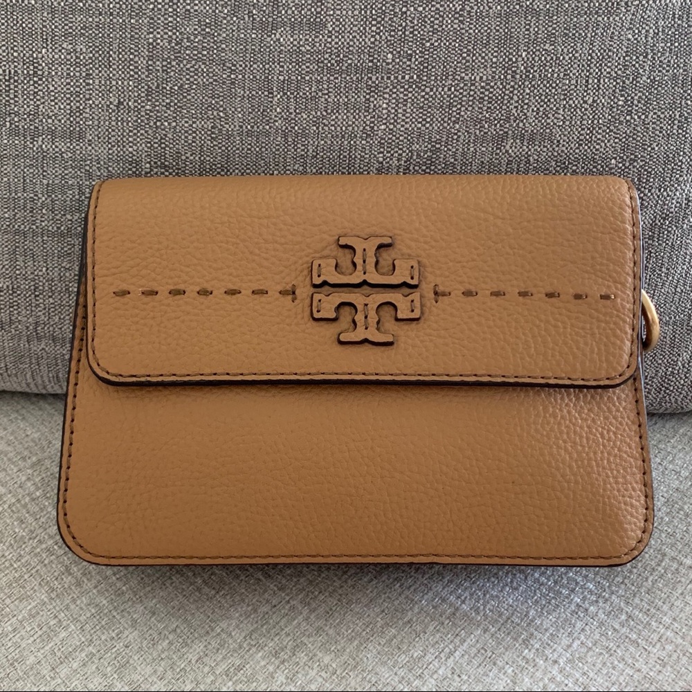 TORY BURCH McGraw Cross-Body Baguette Color